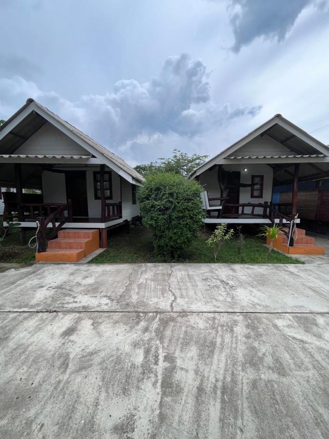 Hotel Pyramid Bungalow Ban Laem Sai Exteriér fotografie