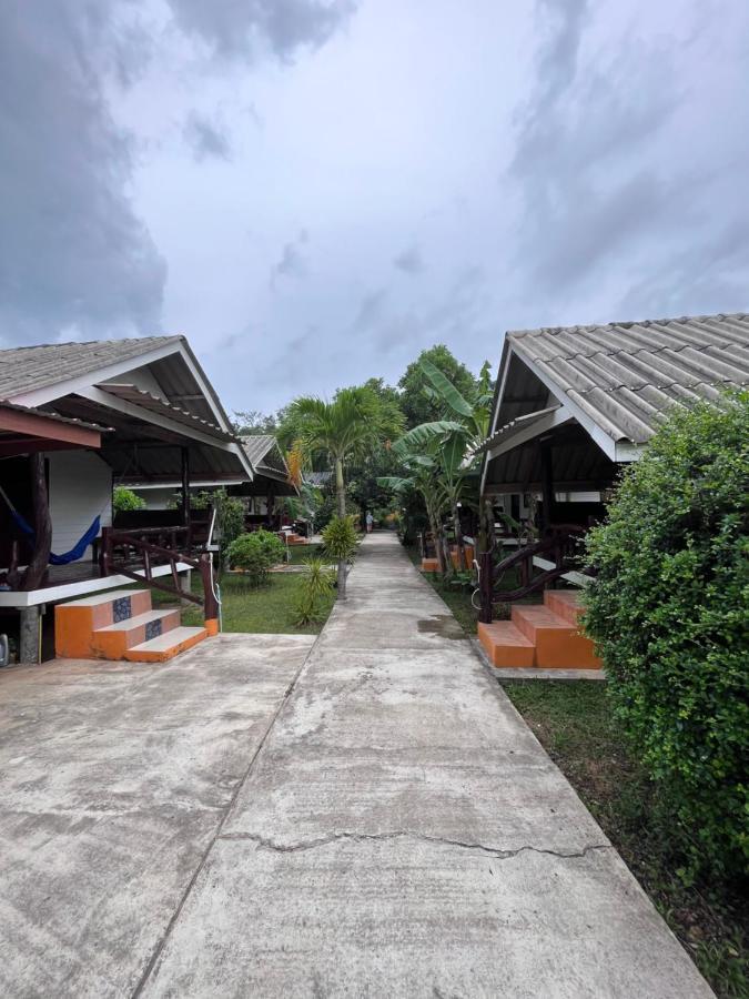 Hotel Pyramid Bungalow Ban Laem Sai Exteriér fotografie
